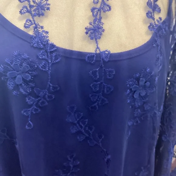 EMBROIDERED 2PC LACE BLOUSE TOP CAMI ( Size: 1X & 2X) ( Dark Sapphire ) - Picture 5 of 7